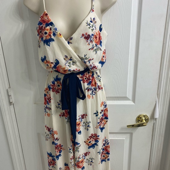 Multicolored jumpsuit Size Medium - Picture 5 of 5